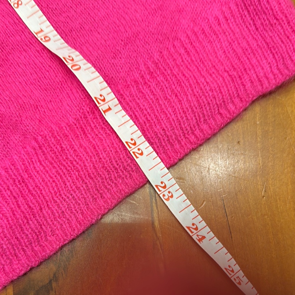 525 America, size L, Bright Pink Short Sleeve Cashmere Sweater - Picture 4 of 9
